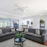 Brisbane Oasis+Spa Tennis Court