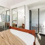 Prime Location Compact 1Bd Apartment At Southbank