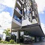 Brand-New Central Studio Apart With Views