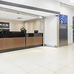 Oaks Brisbane on Charlotte Suites