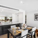 Riverview 2br Delicate Apt, 1min To Train Station * Brisbane