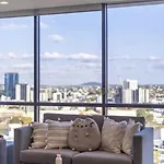 Apartment Riverview 2br Delicate Apt, 1min To Train Station Brisbane