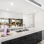 Apartment Riverview 2br Delicate Apt, 1min To Train Station Brisbane