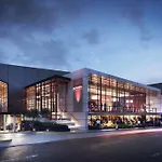 Noble House ~ Fully Self-Contained Guest Suite - 2 Bed/1Bath/1Car~Parklands + Transport