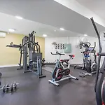 2-Bed Near Brisbane Cbd With Pool, Sauna & Bbq Duplicate