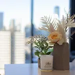 Explore Bne From Our Cute 1-Bed Apartment In South Brisbane