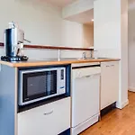 Central Cosmo Apartment Hotel