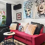 Retro Chic Vibes, Tropical Pool & Prime Location