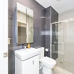 Apartment South 2b2b Apt&parking M6