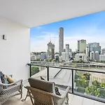 2Br Apartment In South Brisbane With Spectacular River View