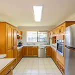 4 Beds Family House At Sunnybank Hills