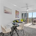 City Living! 1Bed/1Bath/1Car/Pool