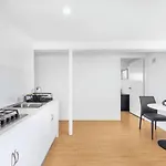 1 Bedroom Unit Near Highway Transports N Shops