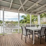 Elegant 4 Bedroom Residence With Entertaining Area