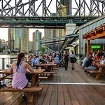 The Courtyard Store 2Bed-2Bath - New Farm