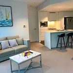 Skytower Escape Sleek 1Br With Breathtaking Views