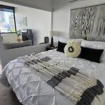 Lux View - Free Parking Apartment