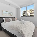 Near Southbank And Cbd Stylish 2Br Pool And Park