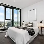 Apartment Magical Sunset Sky-view Location In Brisbane, Experience Ever *