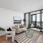 Apartment Magical Sunset Sky-view Location In Brisbane, Experience Ever Brisbane