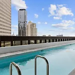 Apartment 1 Bedroom In Queens Wharf *