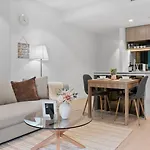 1 Bedroom In Queens Wharf