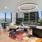 Apartment 1 Bedroom In Queens Wharf