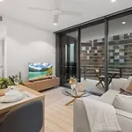 Apartment 1 Bedroom In Queens Wharf