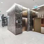 Sky Tower Urban Retreat Stylish 1Br Level 13