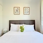 Family Comfort Modern 3Br Retreat