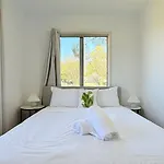 Family Comfort Modern 3Br Retreat