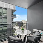 Stylish And Modern Valley Pad With Rooftop Pool And Wifi Apartment *