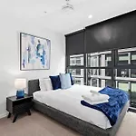 Stylish And Modern Valley Pad With Rooftop Pool And Wifi Apartment