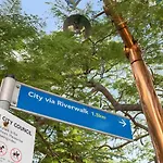 Artful Abode 1Bed-1Bath-1Car - 5 Mins To Cbd