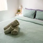 Homestay Hot Tub, Ice Bath, Gym, Sauna, Pool Table Coorparoo Haven *