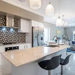 The Airport Stop Spacious House & Sky Base * Brisbane