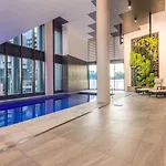 Stunning River Views 2b Brisbane