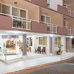 The Wellington Apartment Hotel