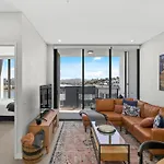 River View 1br With Amazing Rooftop Pool And Parking Apartment Brisbane