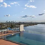 River View 1br With Amazing Rooftop Pool And Parking Apartment Brisbane