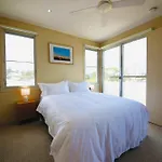 Toowong Home With Breathtaking City Views