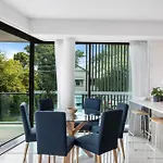 Spacious And Superb 3-Bed Apartment