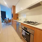 Skytower Level 10 Relaxed 2Br With City Access C17