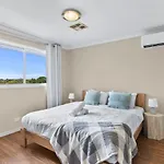 Spacious 2-Storey 4Br House Family Friendly