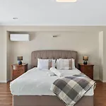 Holiday home Spacious 2-storey 4br House Family Friendly *
