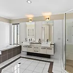 Holiday home Spacious 2-storey 4br House Family Friendly