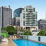 Apartment Nova Haven - Sleep 6 - Baby - Parking Gym Pool Brisbane