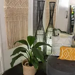 Hot Tub, Ice Bath, Gym, Sauna, Pool Table Coorparoo Haven * Brisbane