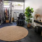 Hot Tub, Ice Bath, Gym, Sauna, Pool Table Coorparoo Haven Homestay *