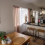 Hot Tub, Ice Bath, Gym, Sauna, Pool Table Coorparoo Haven Brisbane